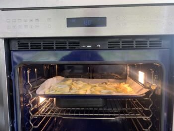 תפוחי אדמה לפני כניסה בתנור