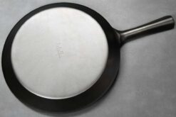 מחבת פלדת פחמן שיבאטה 24/30 ס